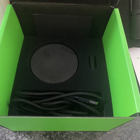 Razer Seiren X USB Streaming Microphone: Professional Grade - Picture 7 of 13